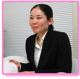 行政書士補助者 新倉 由希