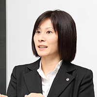 総務・経理担当 行政書士補助者 山中 静江